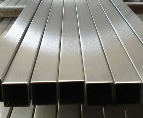 304L Pipe décorative en acier inoxydable carré 2 &quot;x 2&quot; 5,8m de longueur