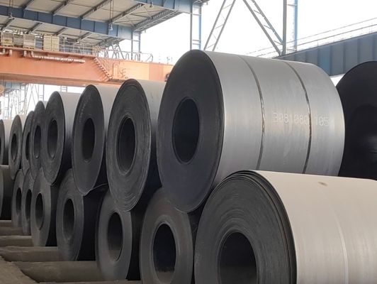 Q235 bobines en acier au carbone laminées à chaud, décapées et pétrolières 3-25 mm